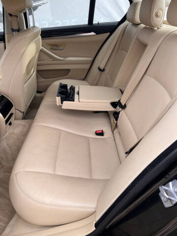 2014 BMW 5 Series 528i