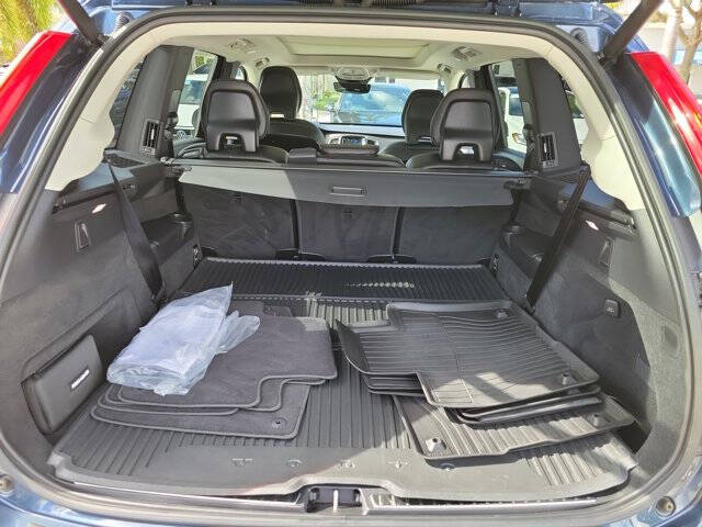 2023 Volvo XC90 B5 Core