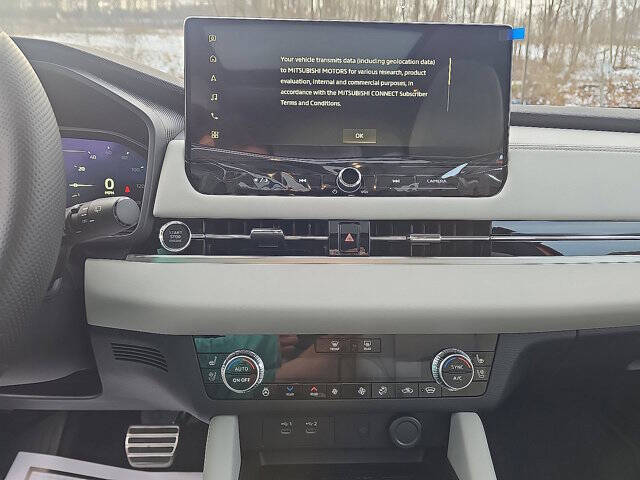 2026 Mitsubishi Outlander SEL