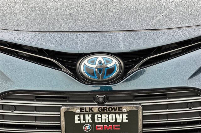 2021 Toyota Camry Hybrid XLE