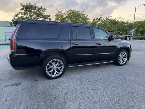 2018 Cadillac Escalade ESV Premium Luxury