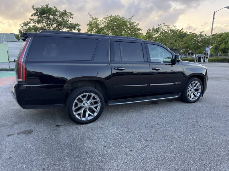 2018 Cadillac Escalade ESV Premium Luxury