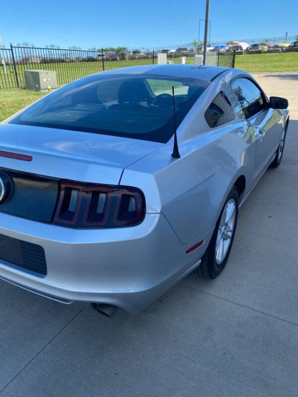 2013 Ford Mustang V6