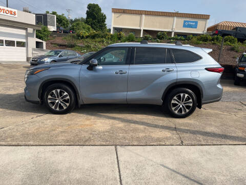 2022 Toyota Highlander for sale at State Line Motors in Bristol VA