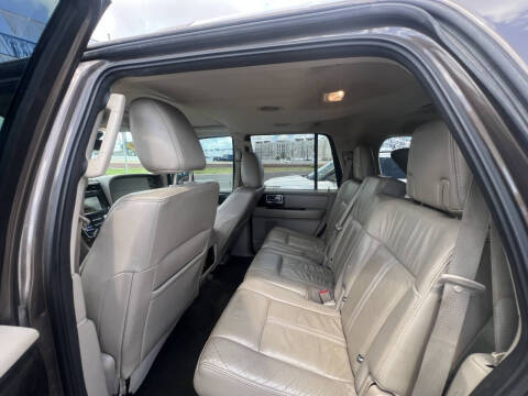 2016 Lincoln Navigator Select