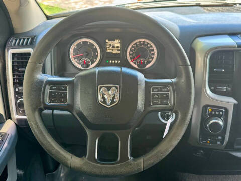 2016 RAM 1500 SLT