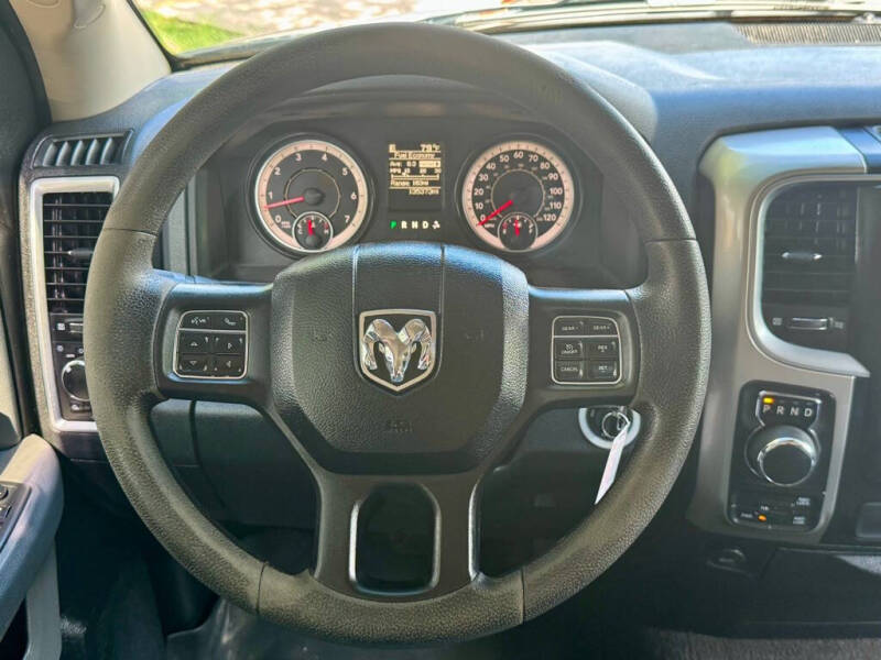 2016 RAM 1500 SLT