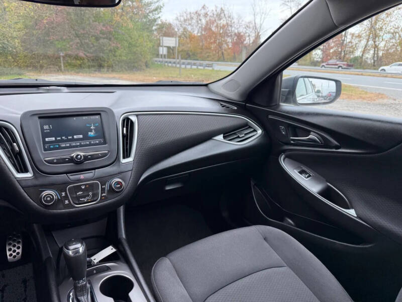 2017 Chevrolet Malibu LS