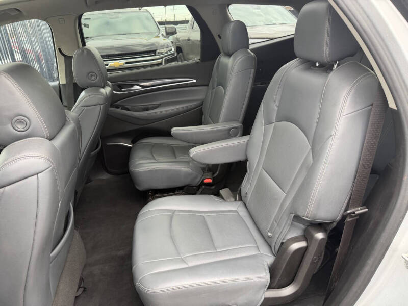 2020 Buick Enclave Essence