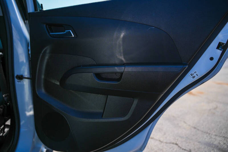 2016 Chevrolet Sonic LT Auto