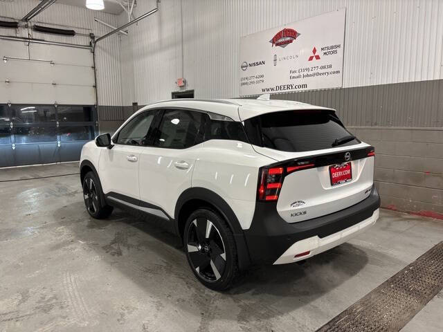 2025 Nissan Kicks SR