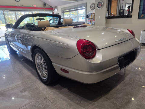 2004 Ford Thunderbird Deluxe
