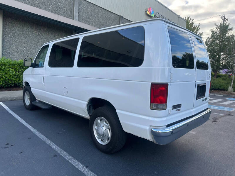 2014 Ford E-Series E-350 SD XLT