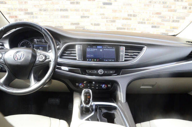 2020 Buick Enclave Essence