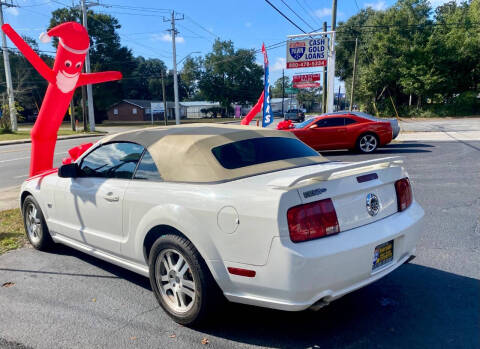 2005 Ford Mustang GT Premium