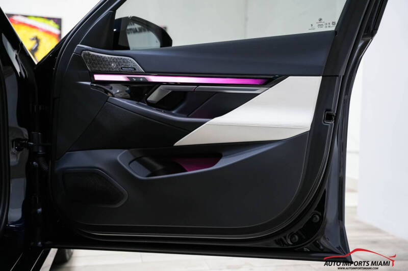 2024 BMW i5 eDrive40