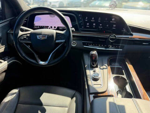 2023 Cadillac Escalade ESV Luxury