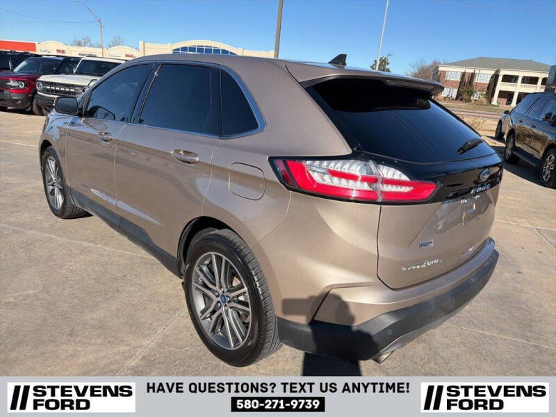 2021 Ford Edge Titanium