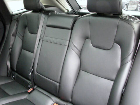 2023 Volvo XC60 B5 Core