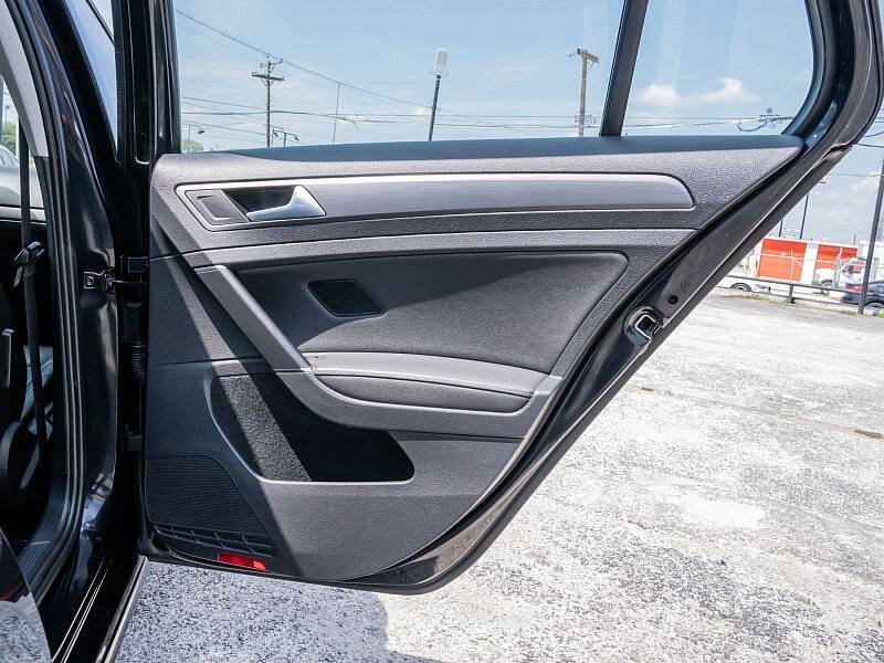 2021 Volkswagen Golf TSI