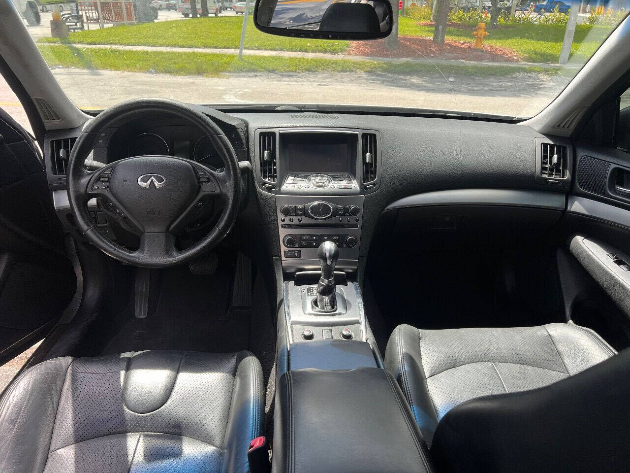 2015 INFINITI Q40 Sedan - $8,900