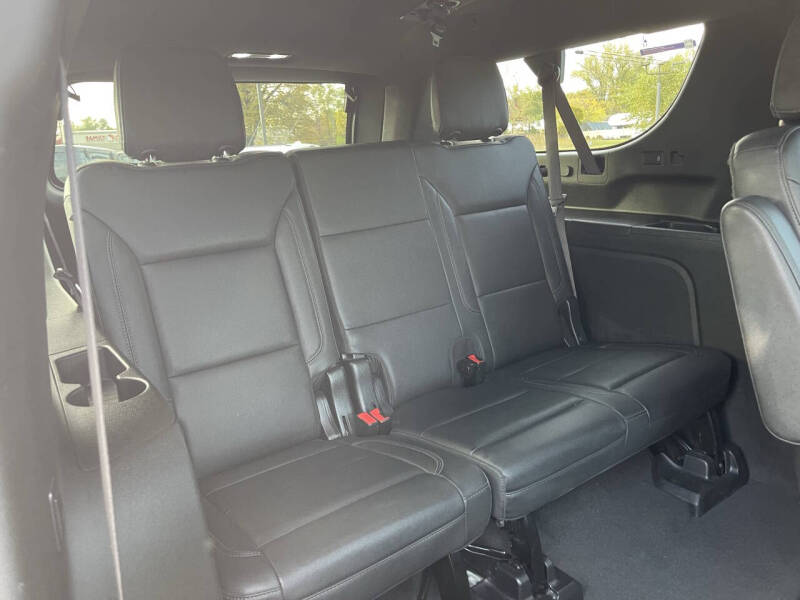 2022 Chevrolet Suburban LT