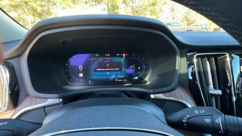 2024 Volvo S60 B5 Plus Dark Theme