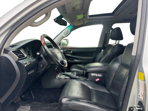 2011 Lexus LX 570