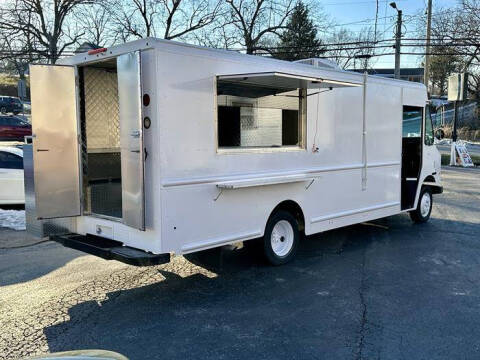 2013 Freightliner MT45 Chassis