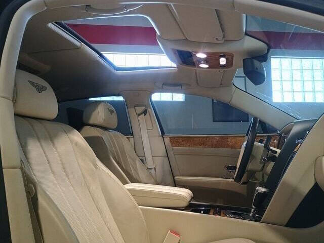 2015 Bentley Flying Spur 29