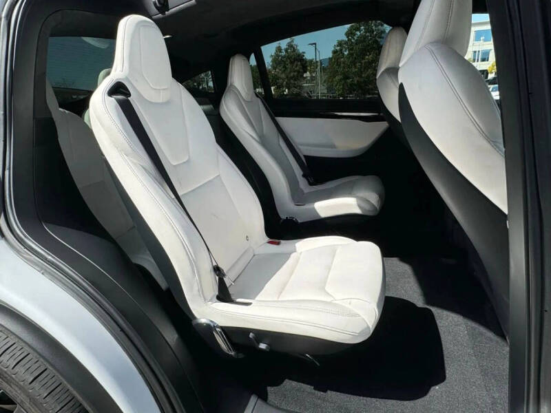 2021 Tesla Model X Long Range Plus