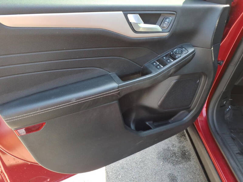 2021 Ford Escape SE
