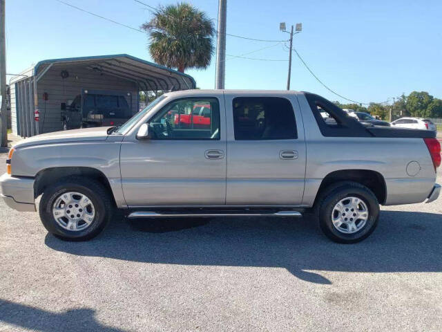 2006 Chevrolet Avalanche for sale at Outlet Auto Mall in Okeechobee, FL