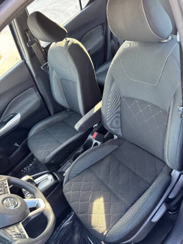 2019 Nissan Kicks SV