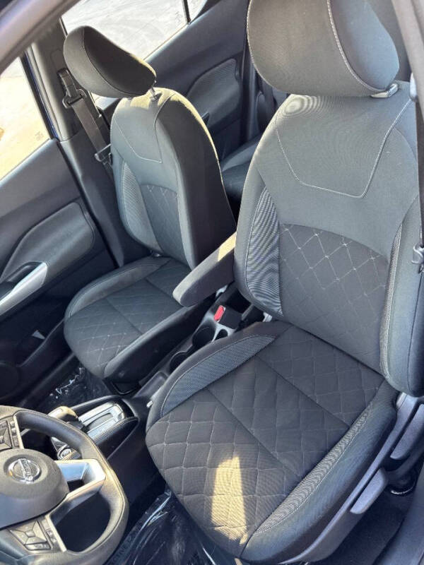 2019 Nissan Kicks SV