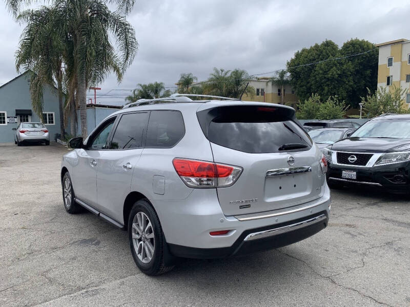 2015 Nissan Pathfinder SV