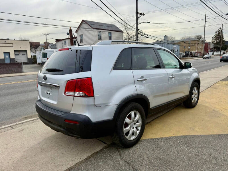 2012 Kia Sorento LX