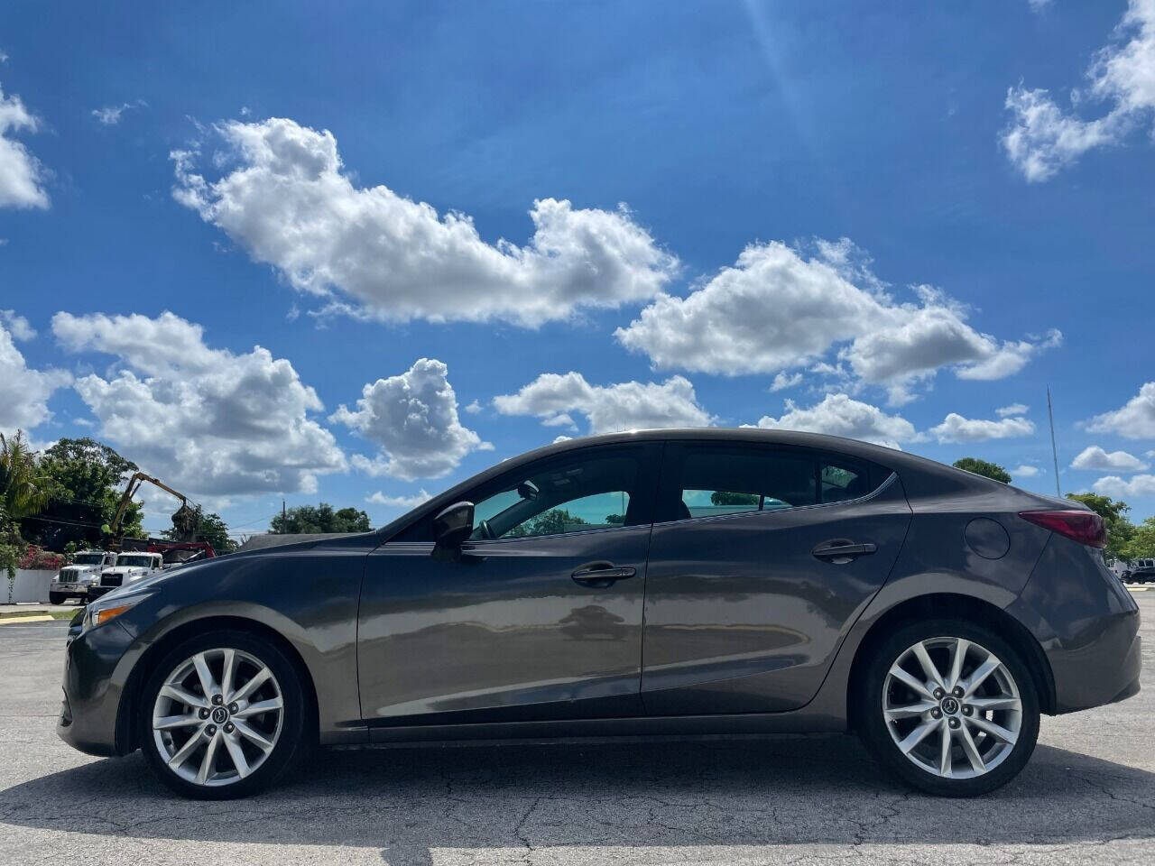 2017 Mazda MAZDA3 Sedan - $14,900
