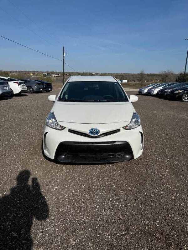 2017 Toyota Prius v Three