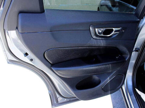 2019 Volvo XC60 T6 Momentum