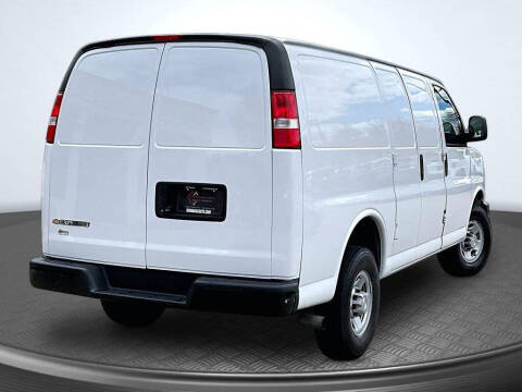2021 Chevrolet Express 2500