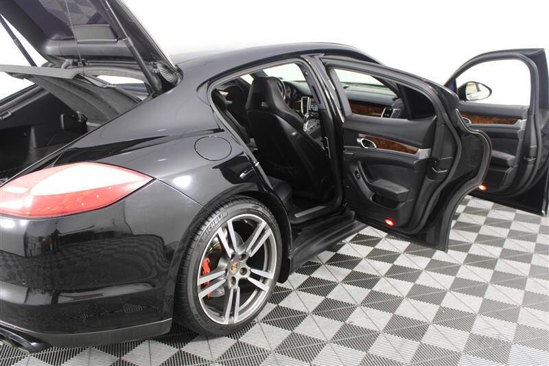 2013 Porsche Panamera GTS