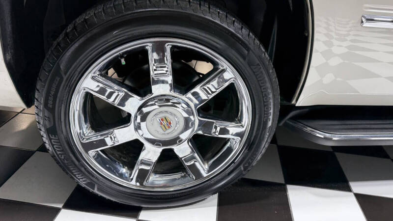 2013 Cadillac Escalade Luxury