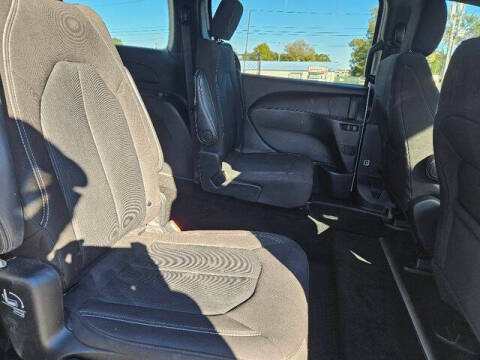 2024 Chrysler Pacifica Touring