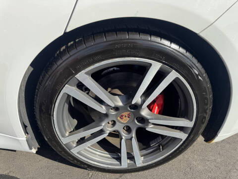 2013 Porsche Panamera 4