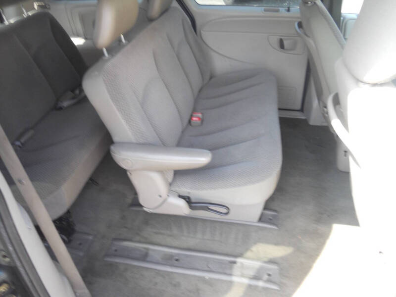 2006 Dodge Caravan SE