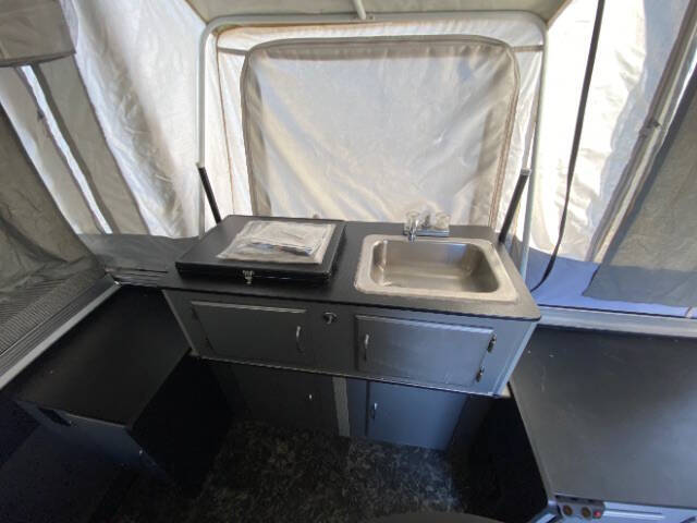 2005 Fleetwood RV E2