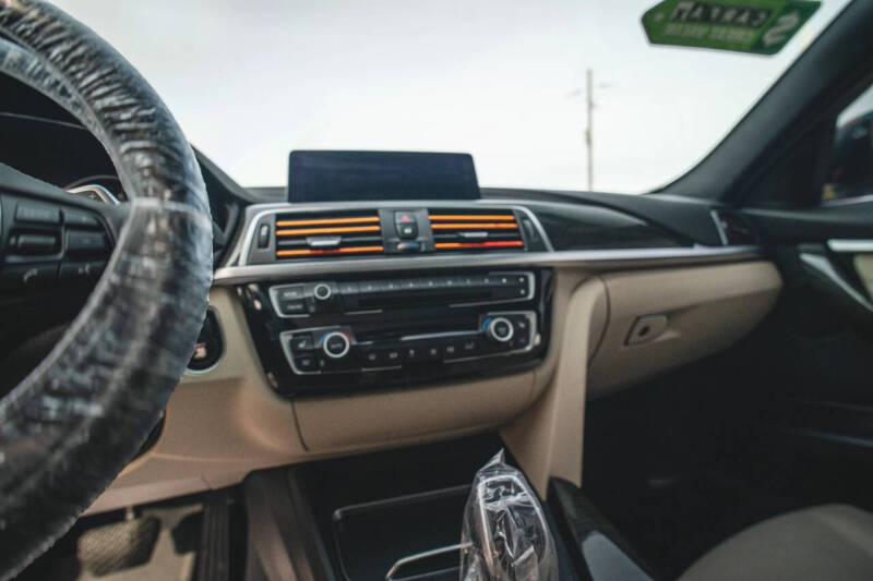 2018 BMW 3 Series 330i