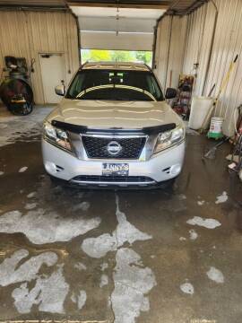 2016 Nissan Pathfinder for sale at Lanny's Auto in Winterset IA