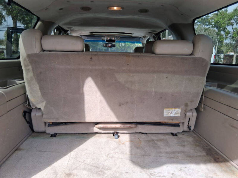 2004 GMC Yukon XL 1500 SLT